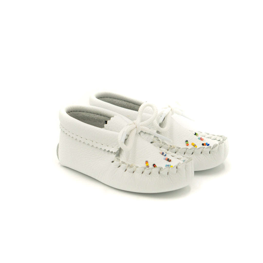 Mocassin bébé en cuir de vache blanc ÖNDINIENHTA’ (NEIGE)