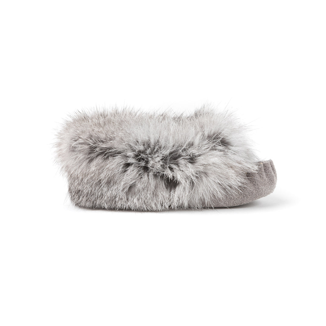 Mocassin bébé en suède avec frange de lapin YARËNDA’ (ROCHE)