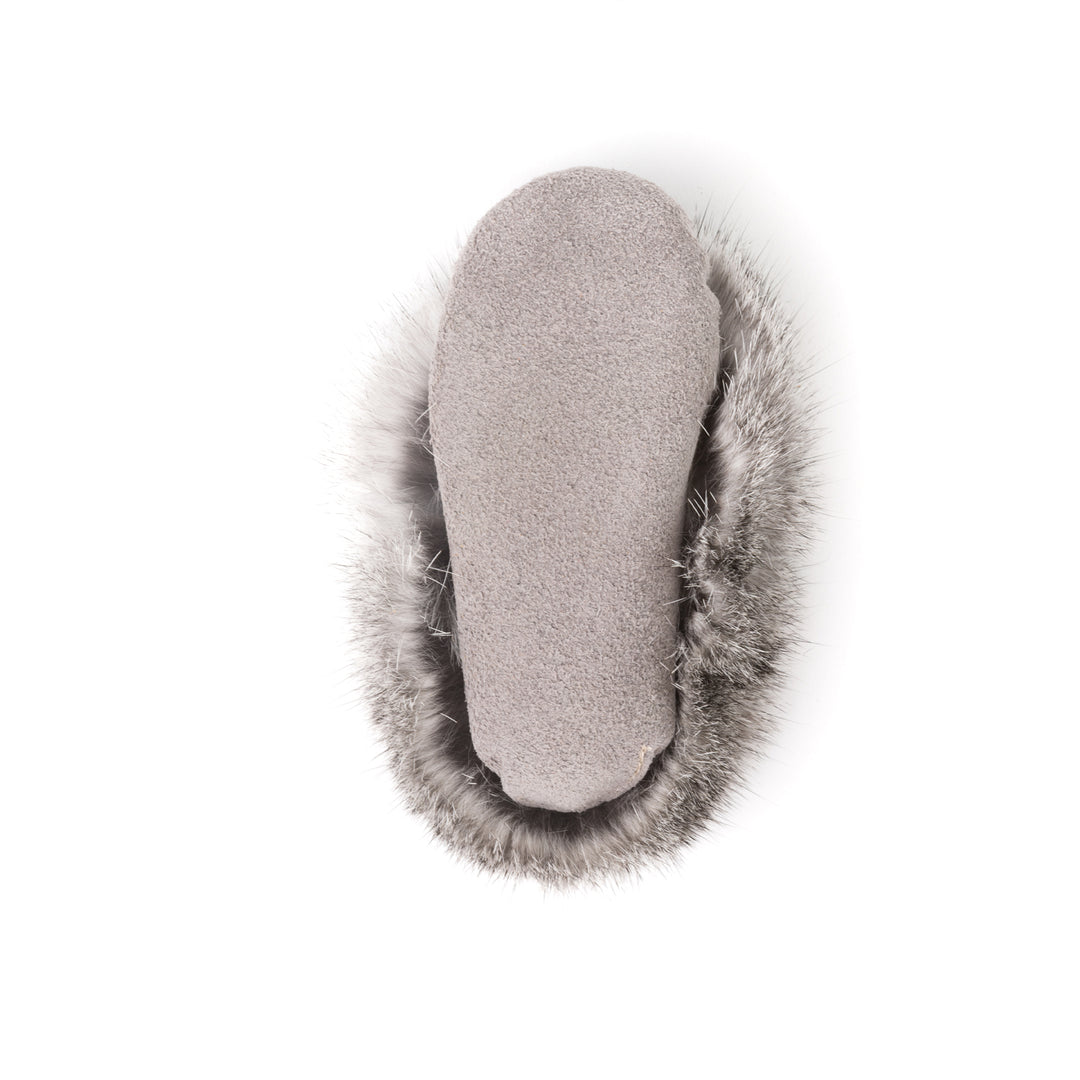 Mocassin bébé en suède avec frange de lapin YARËNDA’ (ROCHE)